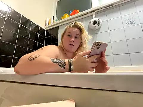 Lexi_Angelic_XX from StripChat is Freechat