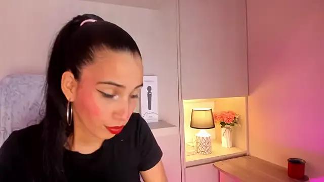 LexxaQueen from StripChat is Freechat