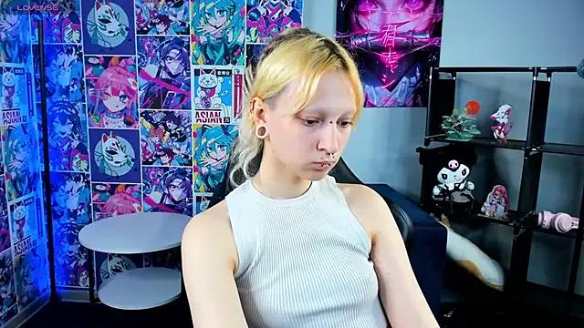 Mad beauty - checkout our excited streamers as they tease to their beloved melodies and slowly squirt for enjoyment to appease your wildest wishes.