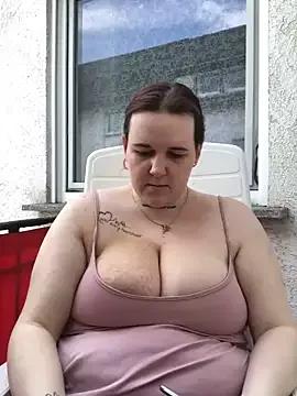 Lia-Bloom from StripChat is Freechat