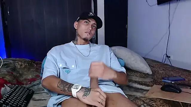 Liam_lee from StripChat is Freechat
