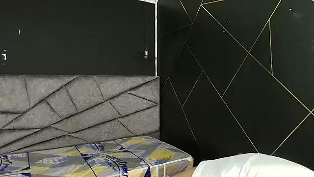 LiaMonroee_ from StripChat is Freechat