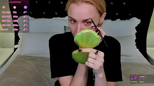 Mad beauty - checkout our excited streamers as they tease to their beloved melodies and slowly squirt for enjoyment to appease your wildest wishes.