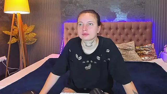Mad beauty - checkout our excited streamers as they tease to their beloved melodies and slowly squirt for enjoyment to appease your wildest wishes.