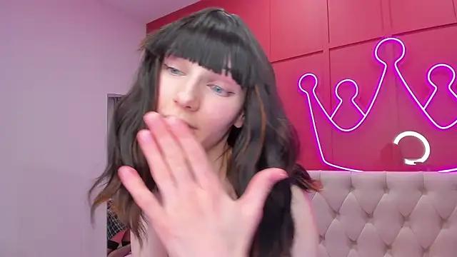 Lili_flowerr from StripChat