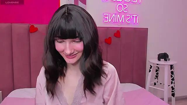 Lili_flowerr from StripChat