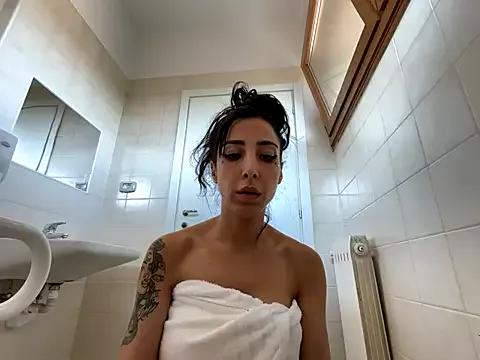 Mad beauty - checkout our excited streamers as they tease to their beloved melodies and slowly squirt for enjoyment to appease your wildest wishes.
