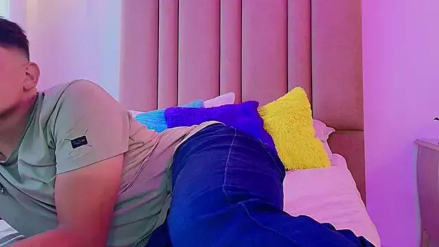 Mad beauty - checkout our excited streamers as they tease to their beloved melodies and slowly squirt for enjoyment to appease your wildest wishes.