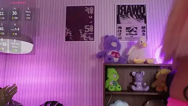 Mad beauty - checkout our excited streamers as they tease to their beloved melodies and slowly squirt for enjoyment to appease your wildest wishes.