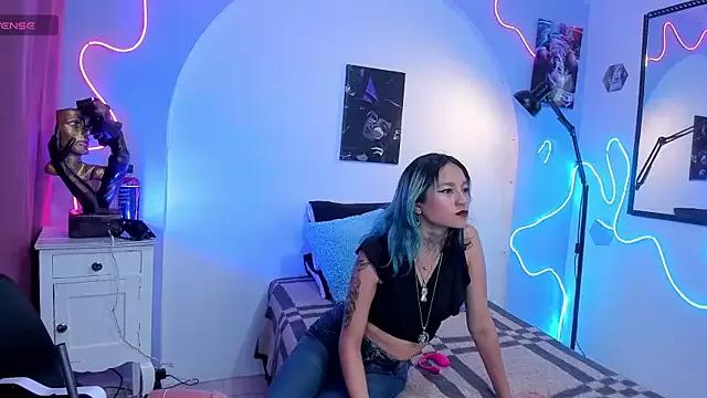 Mad beauty - checkout our excited streamers as they tease to their beloved melodies and slowly squirt for enjoyment to appease your wildest wishes.