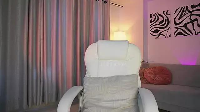 Lilithfosterr from StripChat is Freechat