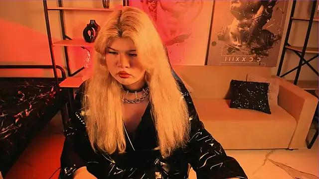 Mad beauty - checkout our excited streamers as they tease to their beloved melodies and slowly squirt for enjoyment to appease your wildest wishes.