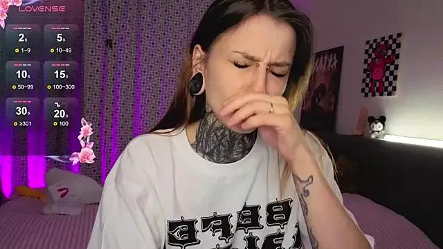 Mad beauty - checkout our excited streamers as they tease to their beloved melodies and slowly squirt for enjoyment to appease your wildest wishes.