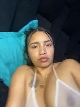 liliymike19 from StripChat is Freechat