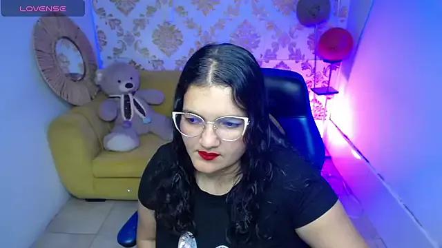 Lily_rousee_m from StripChat is Freechat