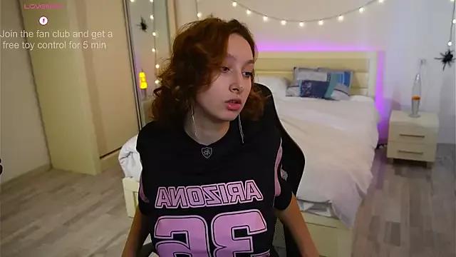 Mad beauty - checkout our excited streamers as they tease to their beloved melodies and slowly squirt for enjoyment to appease your wildest wishes.