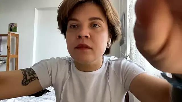 LIME_GINGER from StripChat is Freechat
