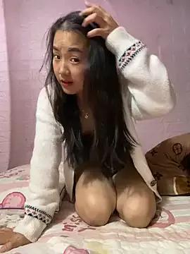 Lina-sexyy from StripChat is Freechat