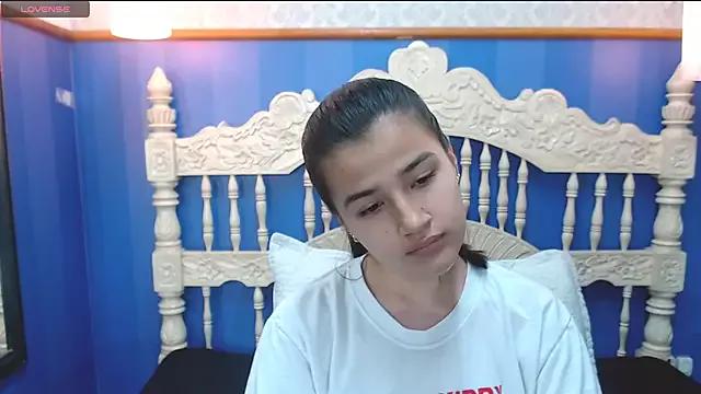 Linda_Mattel from StripChat is Freechat