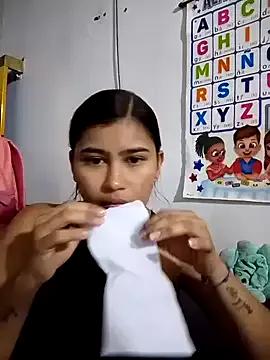 lindalatina11 from StripChat is Freechat