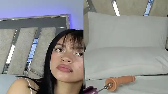 lissastone from StripChat is Freechat