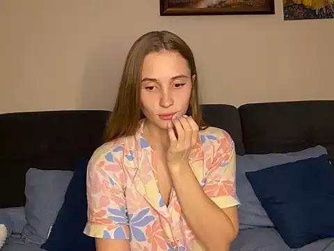 little-girl05 from StripChat is Freechat