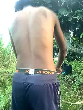 Little_95 from StripChat is Freechat