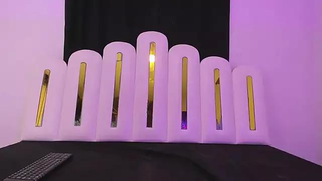 Mad beauty - checkout our excited streamers as they tease to their beloved melodies and slowly squirt for enjoyment to appease your wildest wishes.