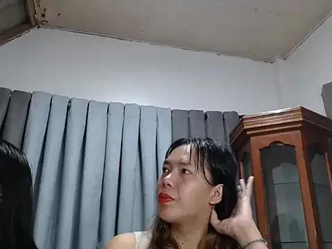 Little_fairies from StripChat is Freechat
