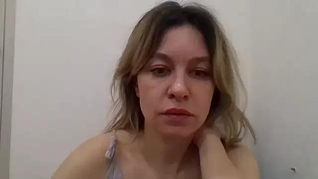 Little_Milf_5 from StripChat is Freechat