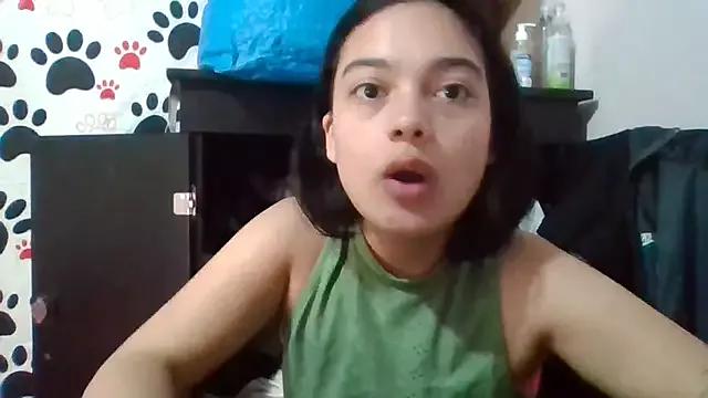 littlemelii from StripChat is Freechat