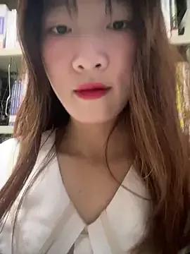 littleqiu from StripChat is Freechat
