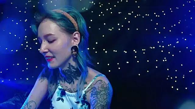 Mad beauty - checkout our excited streamers as they tease to their beloved melodies and slowly squirt for enjoyment to appease your wildest wishes.