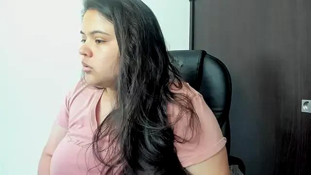 lizzie_c from StripChat is Freechat
