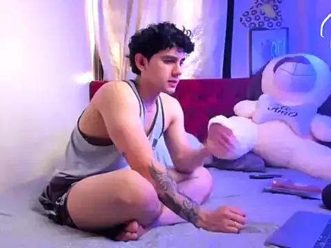 Logan__blaze from StripChat is Freechat