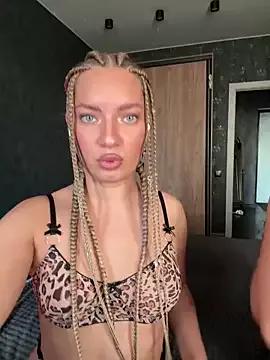 Lolastrawberry from StripChat is Freechat