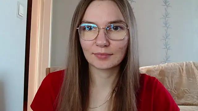LooveELLYx from StripChat