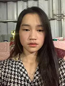 Love-Mpham12 from StripChat is Freechat