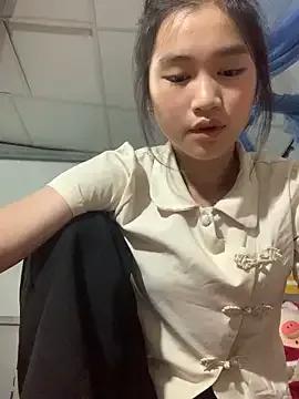 Love-Mpham12 from StripChat is Freechat