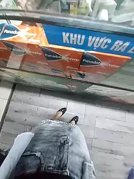 Mad beauty - checkout our excited streamers as they tease to their beloved melodies and slowly squirt for enjoyment to appease your wildest wishes.