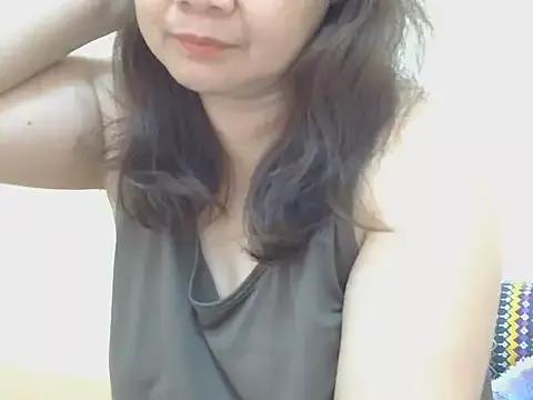 Lovelyebz1108 from StripChat is Freechat