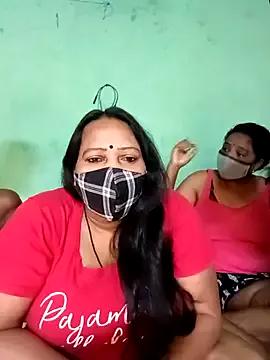 LoveOnStream from StripChat is Freechat