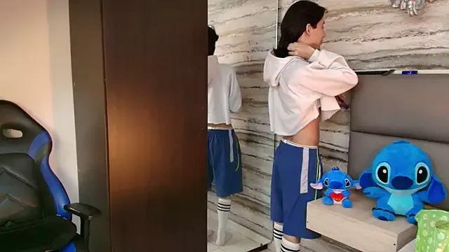 Mad beauty - checkout our excited streamers as they tease to their beloved melodies and slowly squirt for enjoyment to appease your wildest wishes.