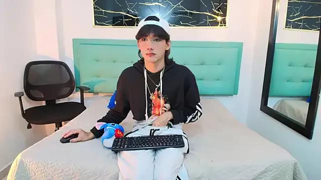 Lovers_21 from StripChat is Freechat