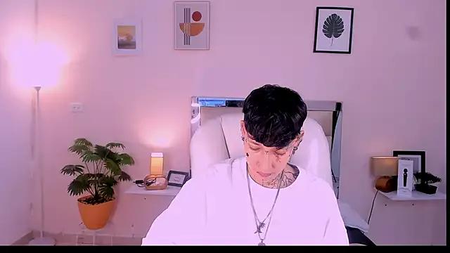 Luci_Rose from StripChat is Freechat