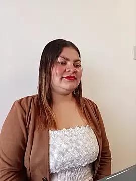 LUCIANA__99 from StripChat is Freechat