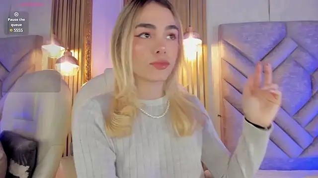 Mad beauty - checkout our excited streamers as they tease to their beloved melodies and slowly squirt for enjoyment to appease your wildest wishes.