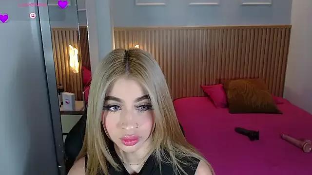 Mad beauty - checkout our excited streamers as they tease to their beloved melodies and slowly squirt for enjoyment to appease your wildest wishes.