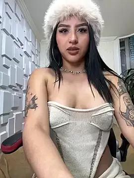 Luna-Smitt from StripChat is Freechat
