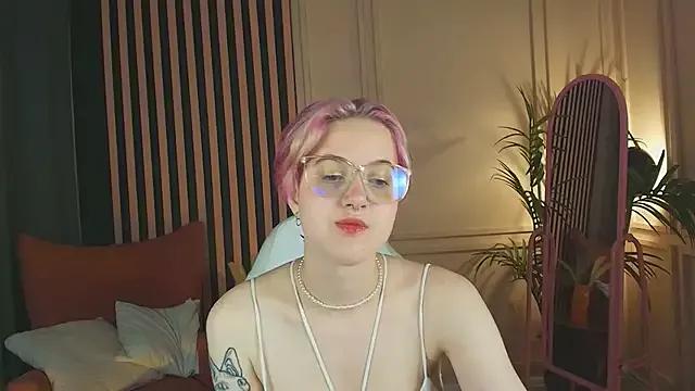 Mad beauty - checkout our excited streamers as they tease to their beloved melodies and slowly squirt for enjoyment to appease your wildest wishes.